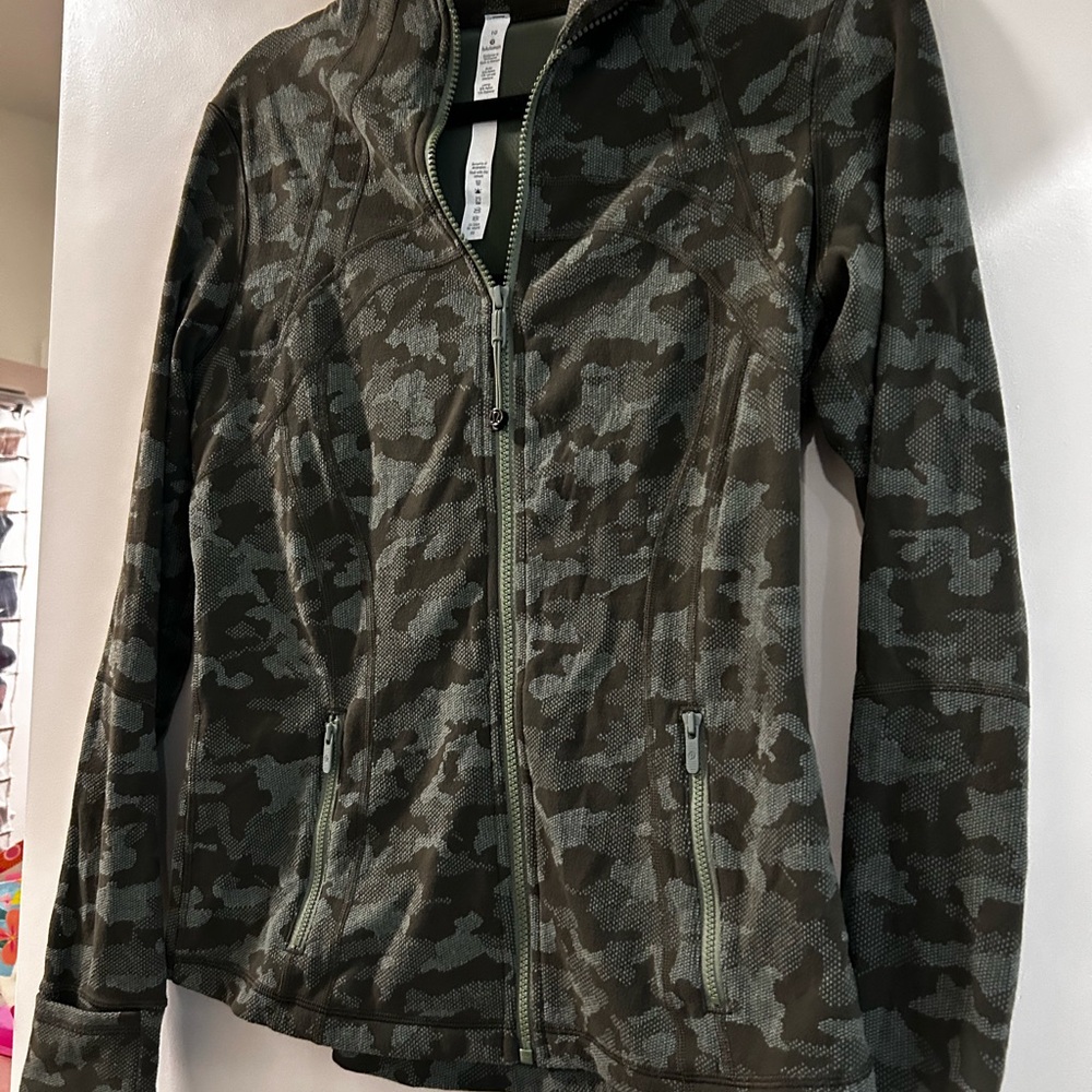 Lululemon Green Utility Jacket with Camouflage Pattern